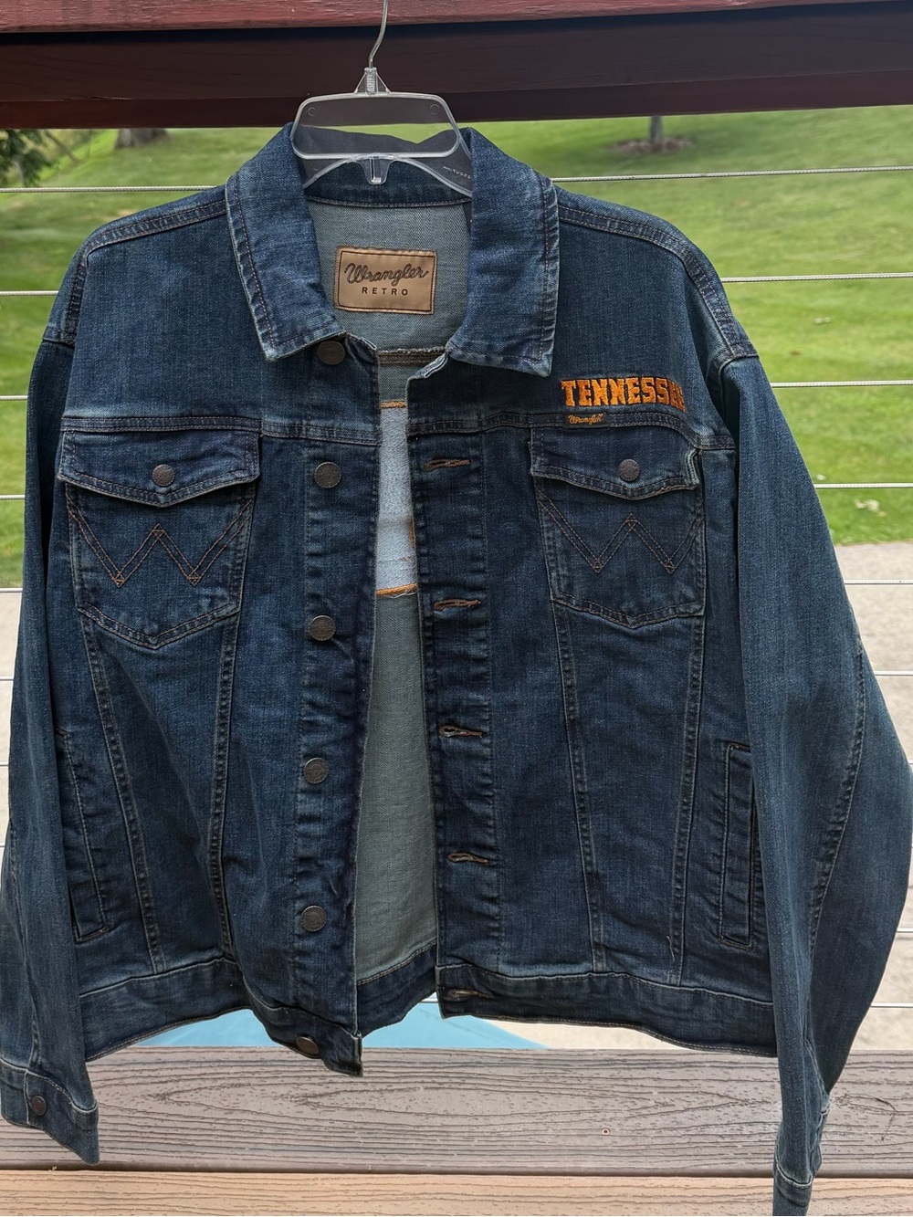 Wrangler Retro Men's Denim Jacket. NWT, L. University of Tennessee volunteers.